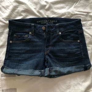 American Eagle Denim Shorts (size: 6)